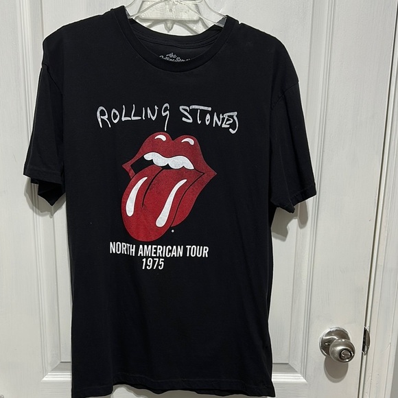 Rolling Stones Black T-Shirt - Picture 1 of 6